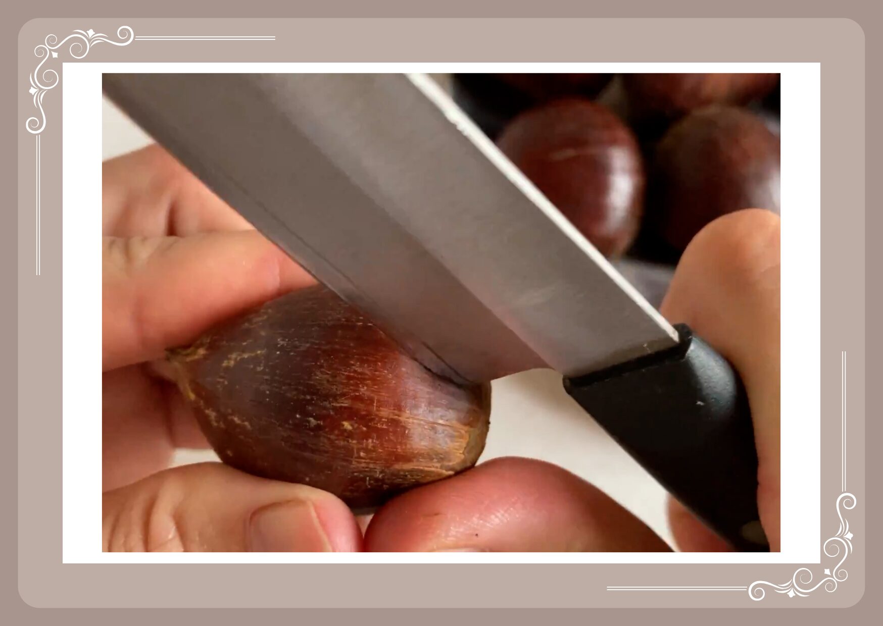 ぽろたんに切り込みを入れる