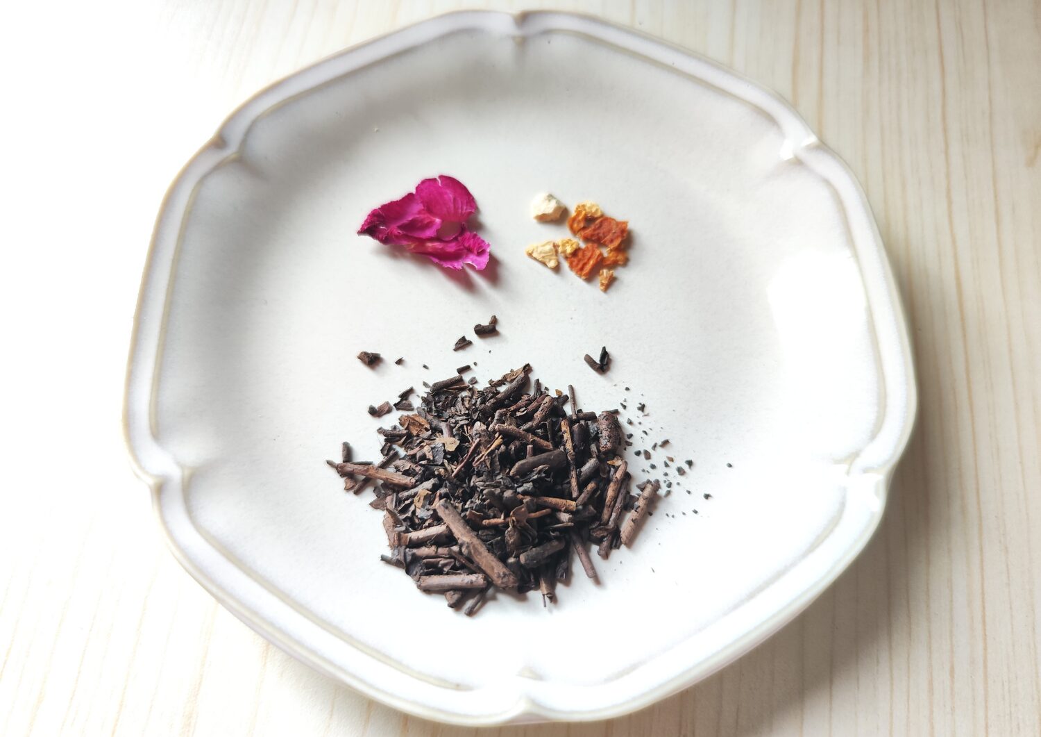 気をゆるめて、巡らせるお茶の材料