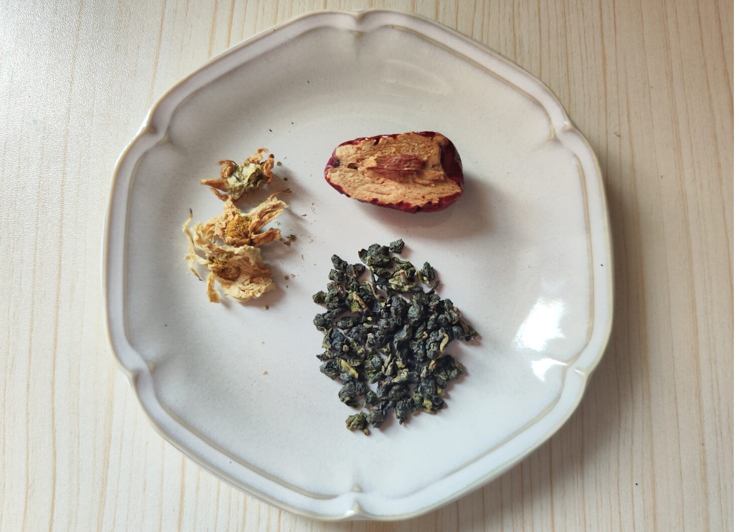 肝をいたわるお茶の材料